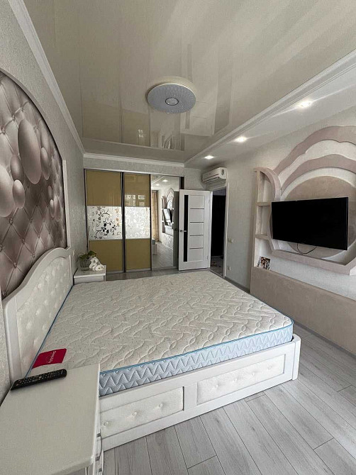 Однокімнатна в 30 Перлині на Сахарова Крижанівка - зображення 1