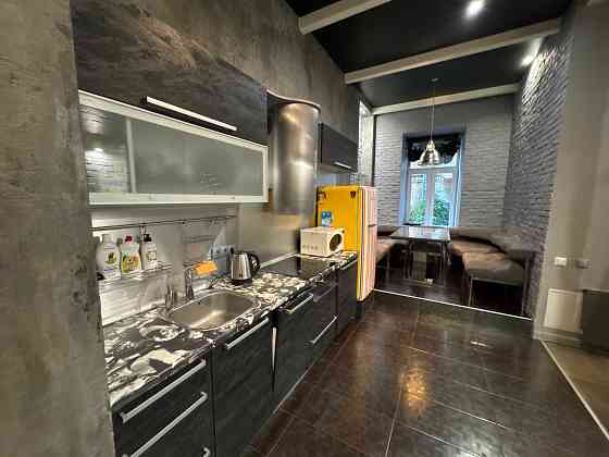 Довгострокова оренда квартири Київ. Андріївський Узвіз 2-Б Контрактова Киев