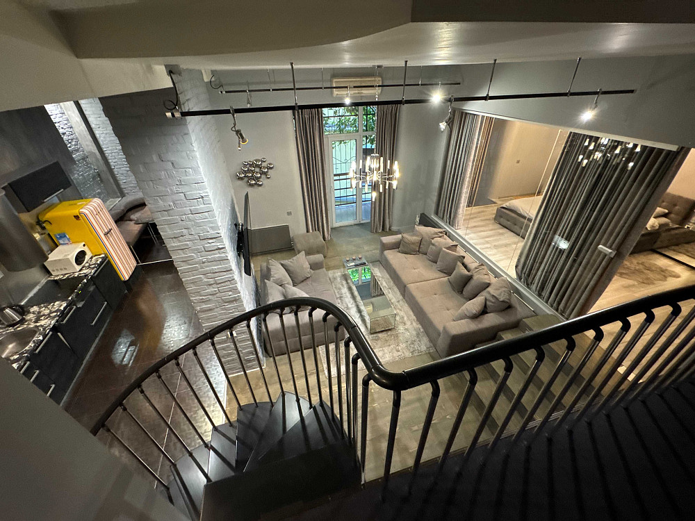 Довгострокова оренда квартири Київ. Андріївський Узвіз 2-Б Контрактова Киев - изображение 2