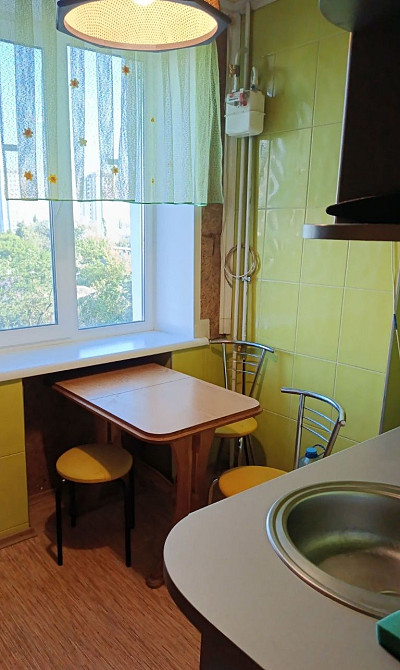 Срочно продам 2 к.кв. в центре!Всего 5 минут пешком  от метро Левада! Харків - зображення 2