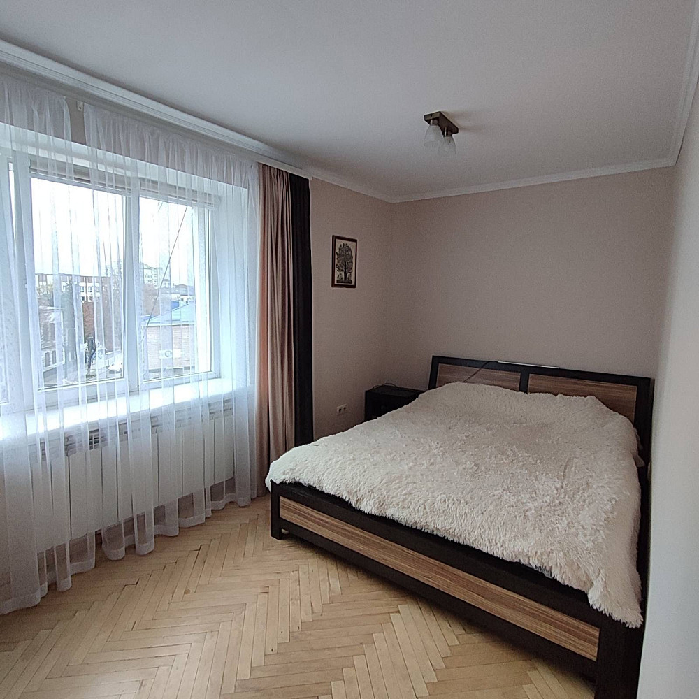 Продаж 2-кім. квартири, центр, Драмтеатр Ровно - изображение 3