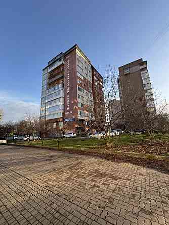 Продам двокімнатну  в центральній частині міста Івано-Франківськ