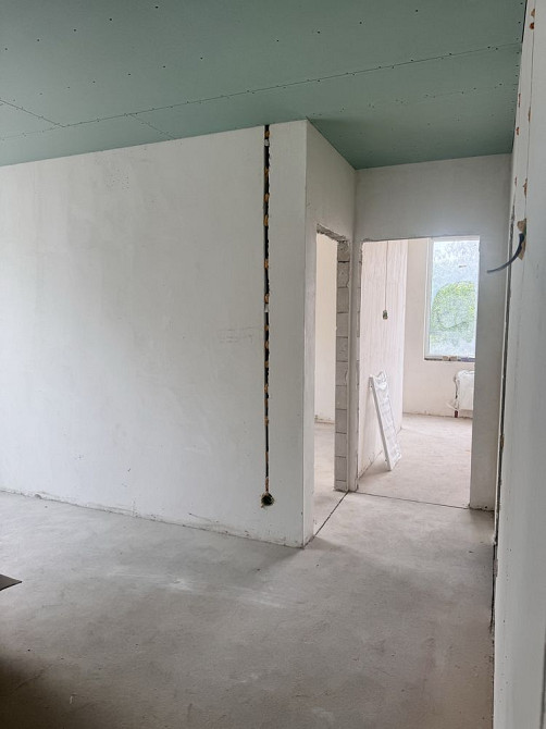 Зданий будинок, 3 пов. Зроблено оралення та світло Угорники - зображення 2