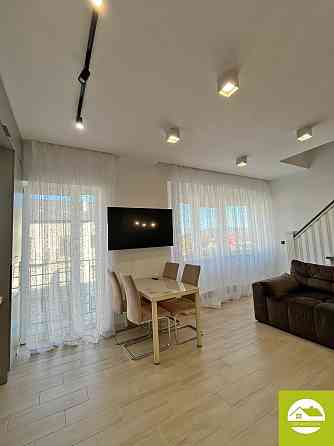 Продається крута велика трикімнатна квартира Мукачево