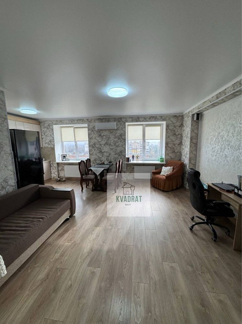 Продам затишну 2- кімнатну квартиру з меблями та технікою у новому буд Кам`янець-Подільський - зображення 3