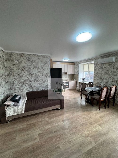 Продам затишну 2- кімнатну квартиру з меблями та технікою у новому буд Кам`янець-Подільський - зображення 4