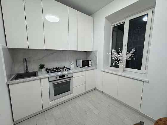 Продаж 2 к квартири Генерала Чупринки Франківський район Львів