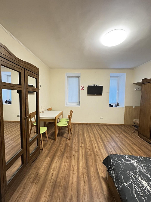 Продаж 1 кім.квартири у самому центрі / пл. Святого Теодора Львів - зображення 1