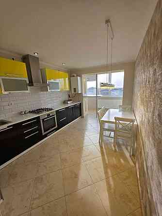 Продаж стильної 3 кімнатної квартири + кладовка у подарунок! Івано-Франківськ