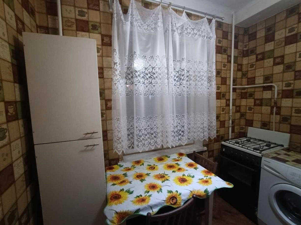 Оредна квартири біля ст.міської електрички Русанівка. Лівобережна. Киев - изображение 2