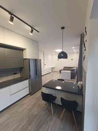 Оренда 3 кімнатної квартири котеджного типу Дрогобич