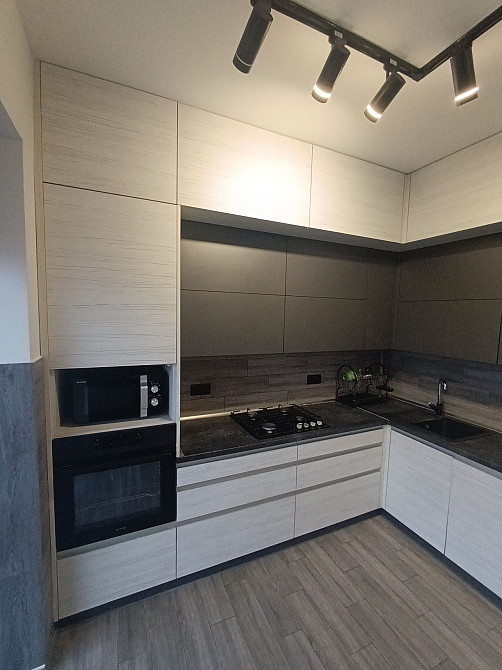 Оренда 3 кімнатної квартири котеджного типу Дрогобич - зображення 3