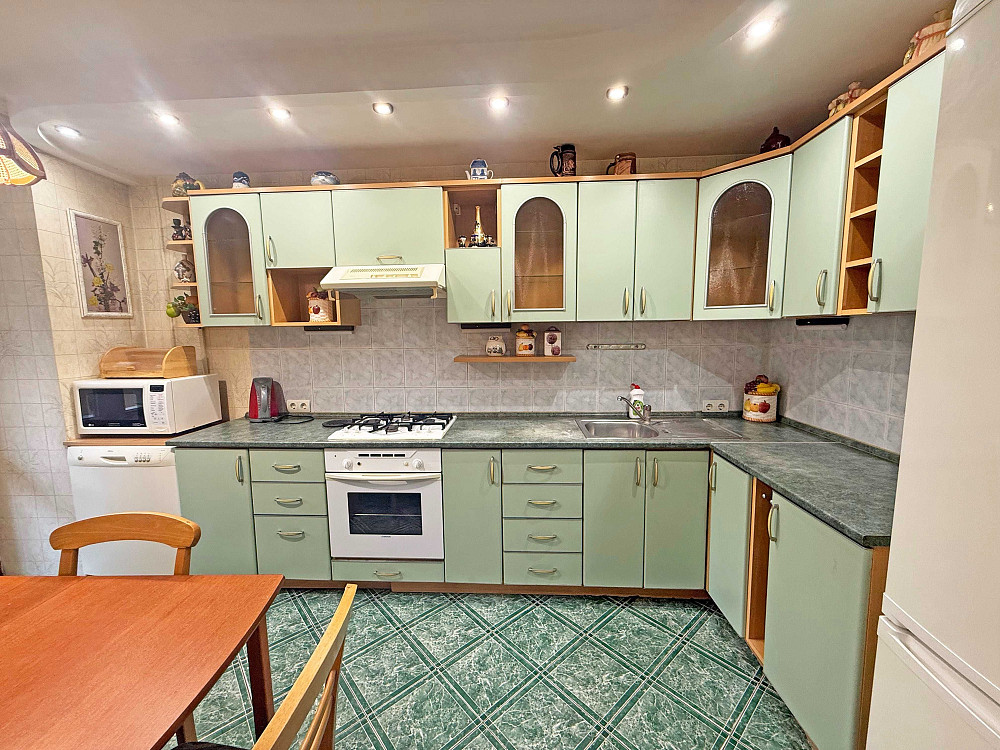 Без комісії 2к квартира в гарному стані на вул. Коперника Киев - изображение 2