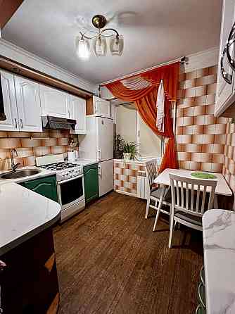 Сдам 2х кімнатну Кубанської України 37 метро Лісова!п Киев