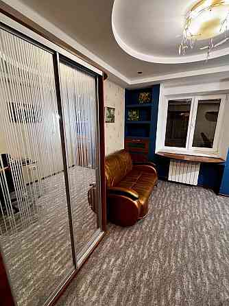 Сдам 2х кімнатну Кубанської України 37 метро Лісова!п Киев