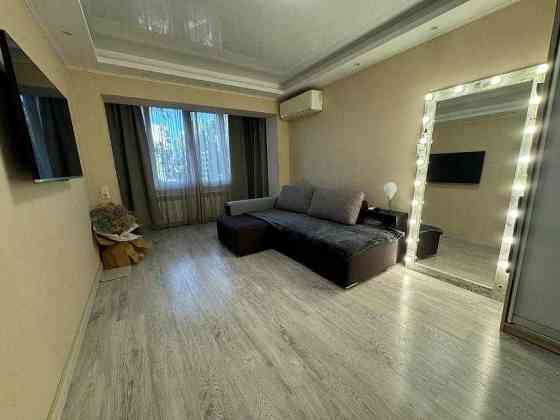 Оренда довгострокова 2-х кімн. квартири біля Краків М.Лівобережна Киев