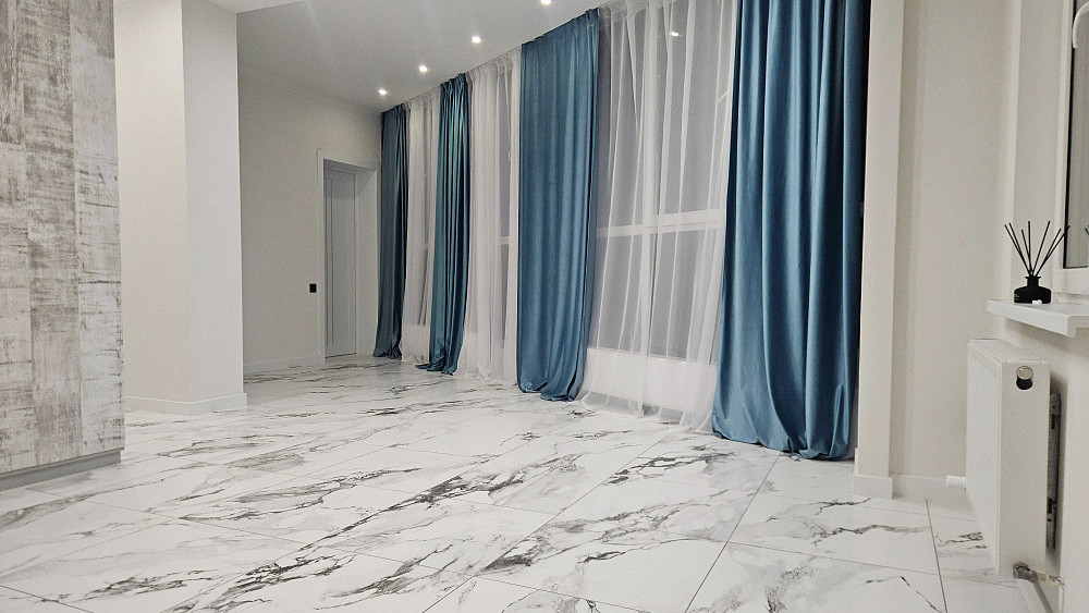 Своя квартира 3 х комнатная 83.1 Лиманка - зображення 1