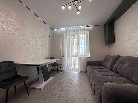 Продаж укомплектованої 1-кімнатної квартири в новобудові Ровно