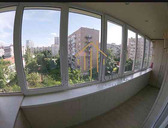 ДИЗАЙНЕРСЬКА! ПРОДАЖ БЕЗ КОМІСІЇ 2к квартири 45м до метро Оболонь 4хв Киев