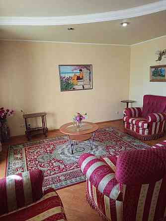 Видова простора квартира поруч з парком і метро , пров. Артилерійський Киев