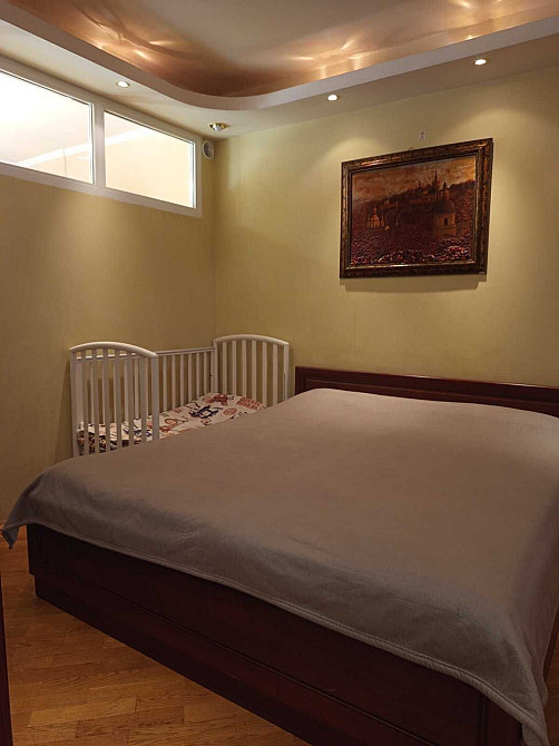 Видова простора квартира поруч з парком і метро , пров. Артилерійський Київ - зображення 8