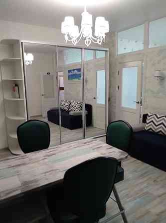 Сдам 2х-комнт. в ЖК Маринист с балконом, 2эт. Маячный пер. Одесса