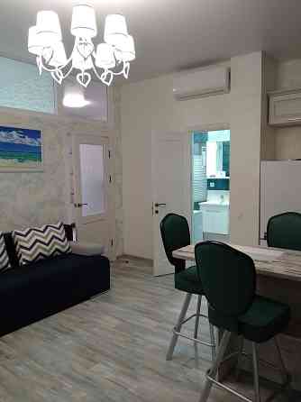 Сдам 2х-комнт. в ЖК Маринист с балконом, 2эт. Маячный пер. Одесса