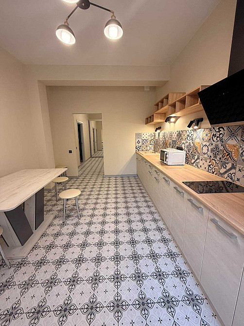 Сдам до лета 2 комнатную в закрытой территории от Аббо Черноморск - изображение 3