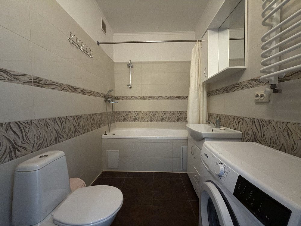 Оренда світлої 1-кім. квартири 43 кв., вул, Зелена, ЖК Старий Сихів Львів - зображення 5