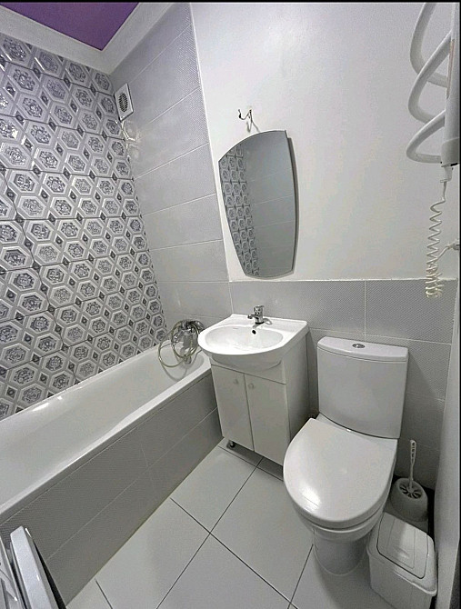 Сдам 2 кв. Сталинка Свободы с видом на сквер с фонтанами 10000 грн Кам`янське (Запорізька обл.) - зображення 2