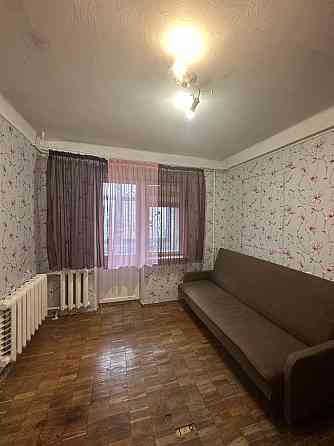 1к, метро Лісова, вул. Мілютенка, Лісовий масив Киев