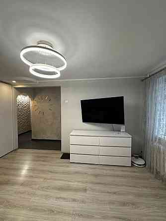 Продам 2 к кв ул. Б. Хмельницького, Косиора левый берег Дніпро