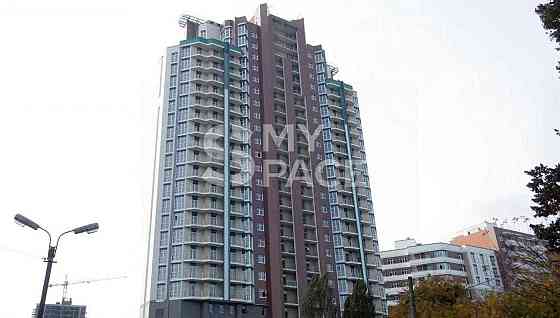 2к 71м Французький Квартал Палац України Либідська без ремонту Киев