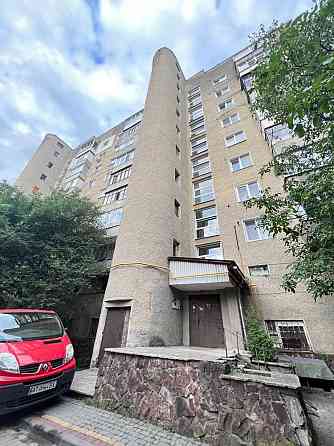 Продається 2-кімнатна квартира у самому ЦЕНТРІ, вул. Коновальця, 46 Івано-Франківськ