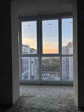 Здана видова велика квартира 772$\кв.м Угорники