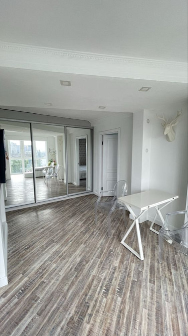 Оренда двокімнатної квартири на Дарницькій площі Киев - изображение 2