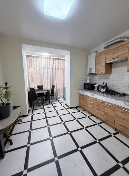 Євро 2к квартира, поруч парк, швидкий виїзд на Київ Буча - зображення 1