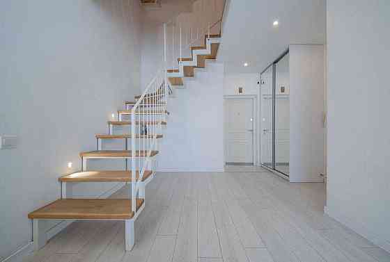 ІДЕАЛЬНА для Сім'ї Видова ДВОХРІВНЕВА 4к квартира по вул Регенераторна Киев