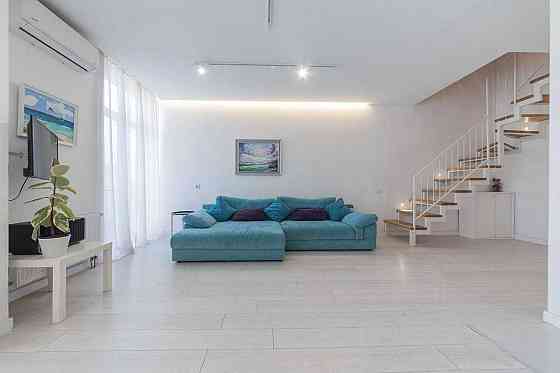 ІДЕАЛЬНА для Сім'ї Видова ДВОХРІВНЕВА 4к квартира по вул Регенераторна Киев