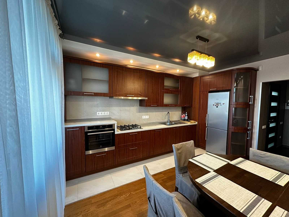 Оренда 3кімн.квартири на вул. Угорська. Ізольовані кімнати Львів - зображення 1