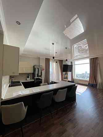 Терміновий продаж  квартири в Аркадії.4 спальні. Гарний краєвид. Одесса