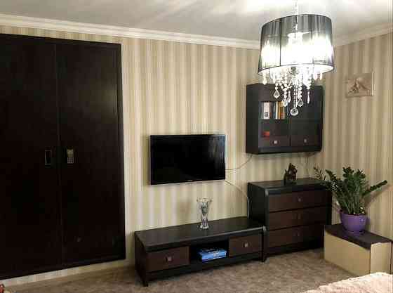 Сдам 2 х комнатную с евроремонтом низ пр Кирова Днепр