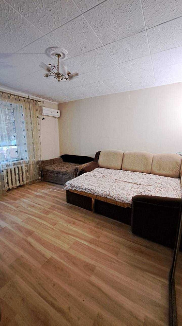 Сдаётся 1 ком. квартира на 4 Заречном д.17 Кривий Ріг - зображення 1