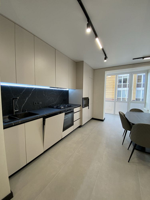 Двокімнатна квартира в ЖК «Центральний» в центрі міста! Новий ремонт! Ірпінь - зображення 1