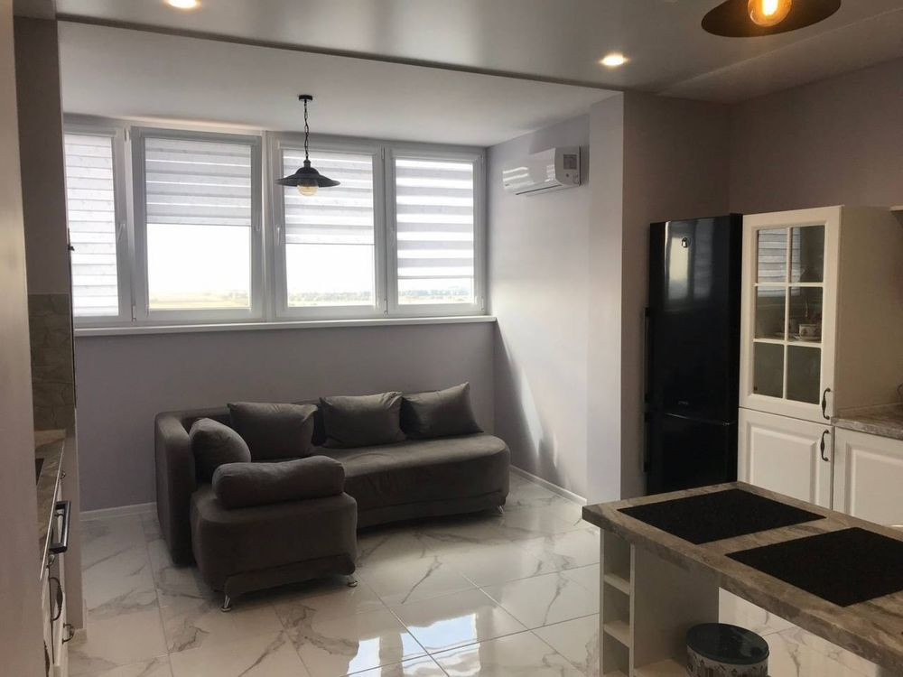 Уютная квартира с ремонтом -кухня-гостиная + две сппльни. Новый дом Одесса - изображение 2