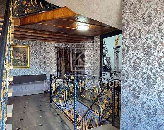 3 рівнева квартира в центрі Бучі з ремонтом, меблями та технікою Буча