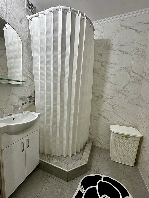 Оренда  1 кімнатної квартири на Леваневського Біла Церква - зображення 1