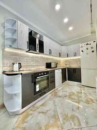 Гоголівська 47, Центр . 2 поверх ! Паркінг . Генератор . Золоті Ворота Киев