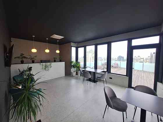 Гоголівська 47, Центр . 2 поверх ! Паркінг . Генератор . Золоті Ворота Киев