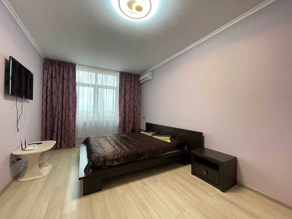 Оренда 1-кімн.кв. 58 м2, вул. Драгоманова, 40-Е Київ - зображення 1